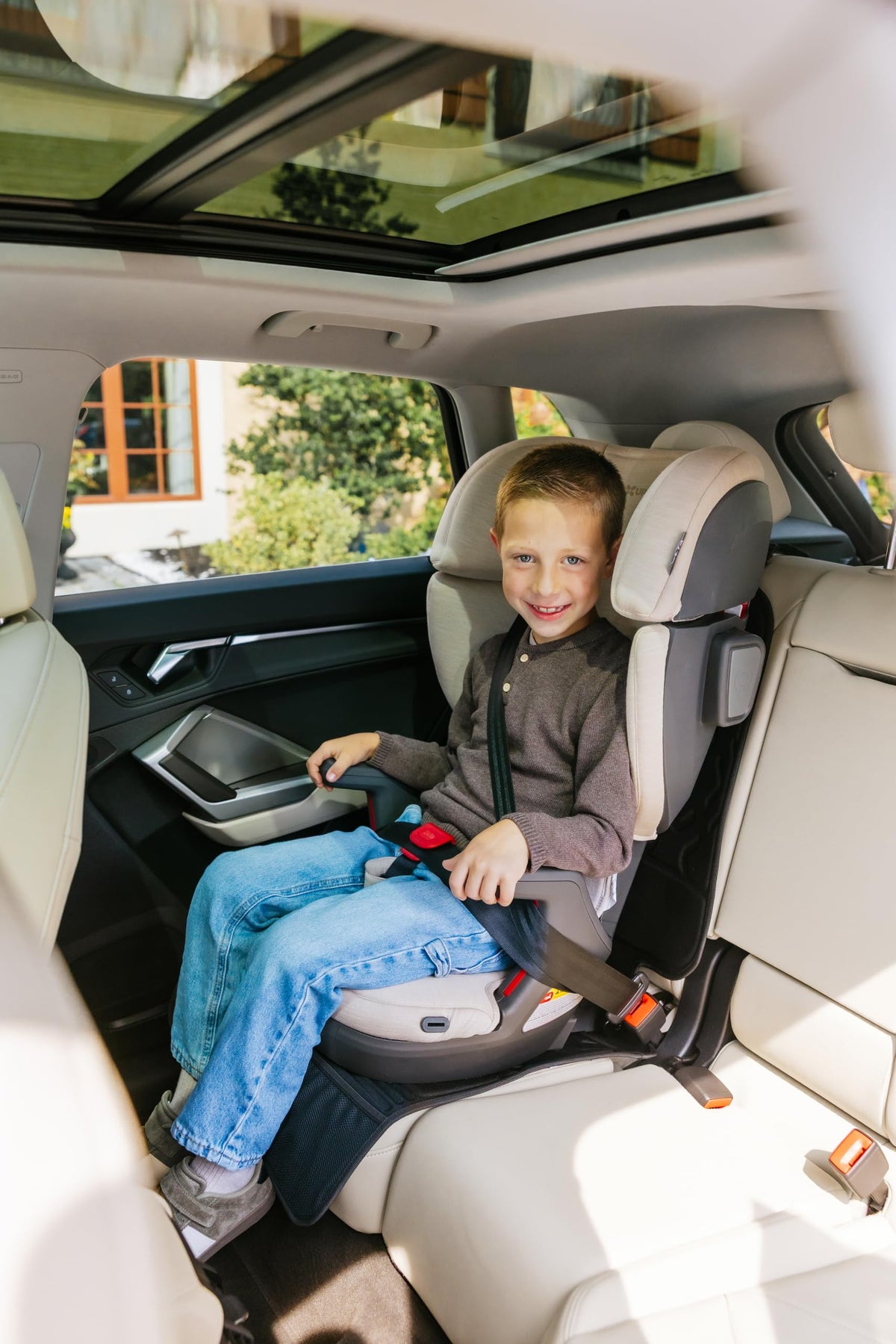 High Back Booster Seat R56119
